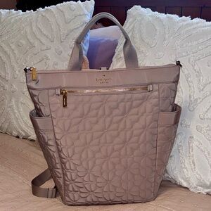 Spade Flower Quilted Medium Convertible Backpack in Cozy Grey